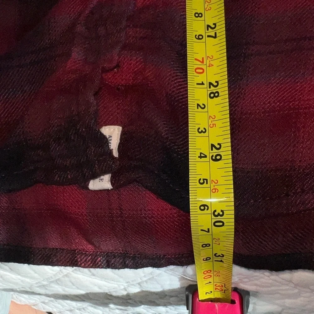 American Eagle Outfitters Red and Black Amazingly Soft Plaid Flannel Shirt L